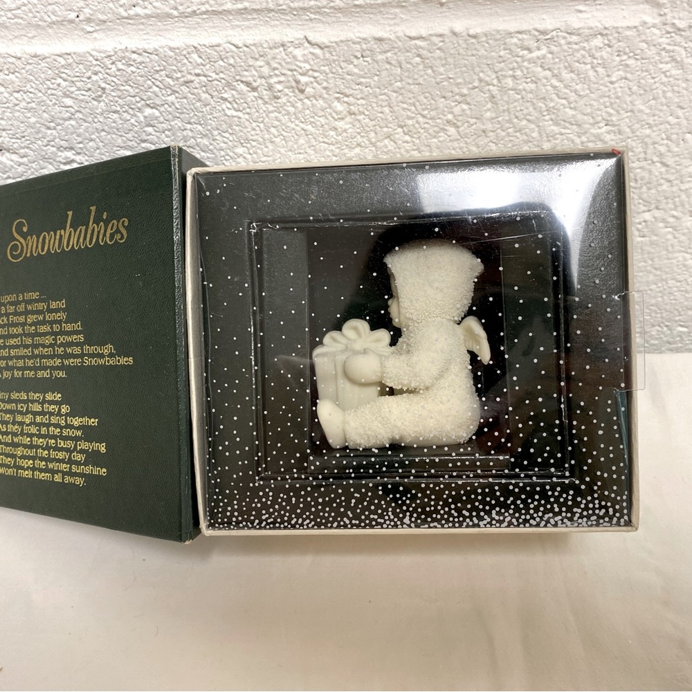 Department 56 1993 Snowbabies “Can I Open It Now?" Baby with box Gift